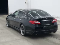 Nissan FUGA лот № 3017 оценка 3.5  с аукциона в Японии 1