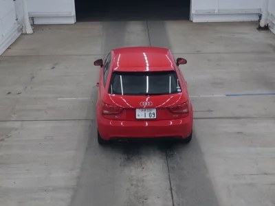 Audi A1  с аукциона в Японии