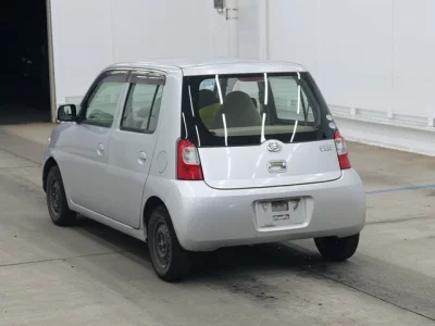 Daihatsu Esse  с аукциона в Японии