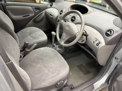 Toyota PLATZ  с аукциона в Японии