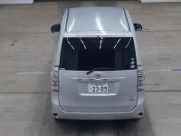 Toyota VOXY лот № 3077 оценка 3.5  с аукциона в Японии 2