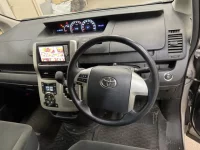 Toyota VOXY лот № 3077 оценка 3.5  с аукциона в Японии 3