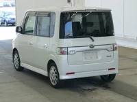 Daihatsu TANTO лот № 3085 оценка 3.5  с аукциона в Японии 1