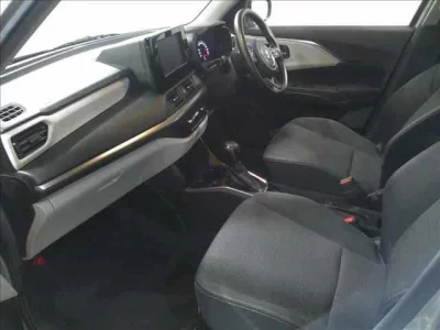 Suzuki SWIFT  с аукциона в Японии