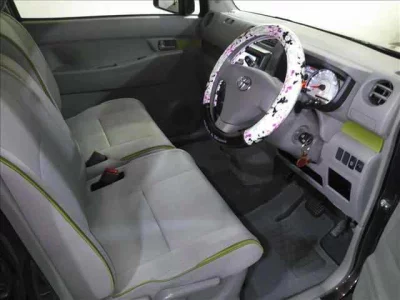 Toyota PIXIS SPACE