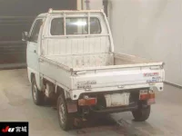 Suzuki CARRY TRUCK лот № 4066 оценка 3  с аукциона в Японии 1