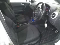 Audi A1 лот № 2055 оценка 4  с аукциона в Японии 3