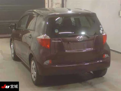 Toyota RACTIS  с аукциона в Японии