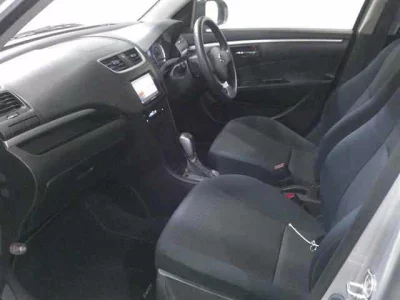 Suzuki SWIFT  с аукциона в Японии