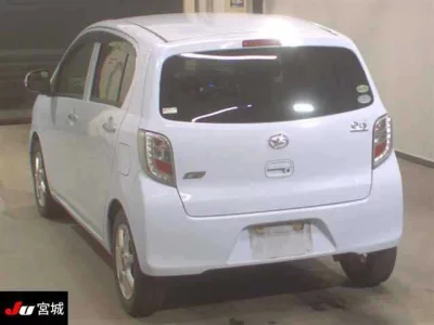 Daihatsu MIRA E S