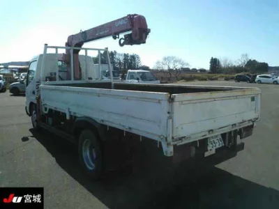 Toyota DYNA  с аукциона в Японии