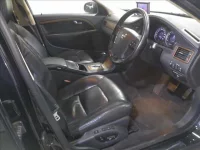 Volvo V70 лот № 4372 оценка 3.5  с аукциона в Японии 3