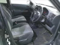 Toyota SUCCEED лот № 4355 оценка 3  с аукциона в Японии 3