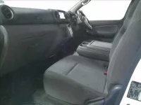 Nissan CARAVAN VAN лот № 755 оценка 3  с аукциона в Японии 1