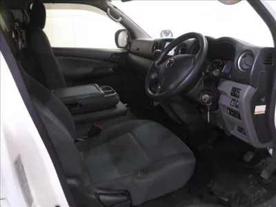 Nissan CARAVAN VAN  с аукциона в Японии