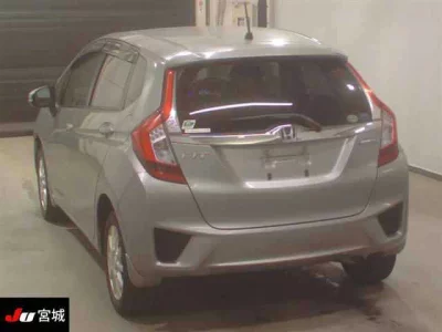 Honda FIT  с аукциона в Японии