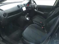 Mazda DEMIO лот № 4420 оценка 3.5  с аукциона в Японии 2