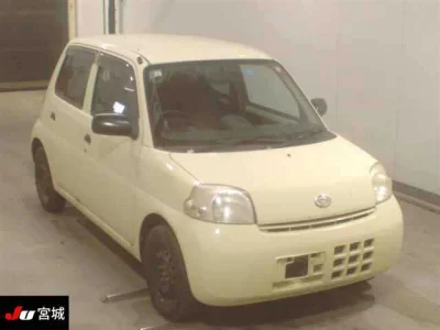 Daihatsu Esse  с аукциона в Японии
