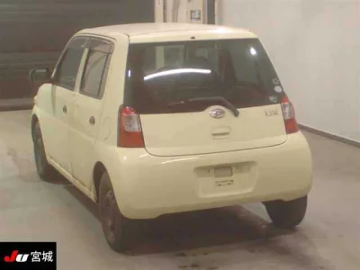 Daihatsu Esse  с аукциона в Японии