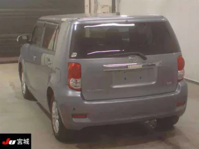 Toyota COROLLA RUMION