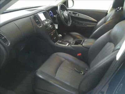 Nissan SKYLINE CROSSOVER