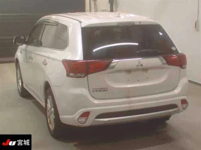 Mitsubishi OUTLANDER PHEV