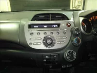 Honda FIT лот № 2131 оценка 3  с аукциона в Японии 4