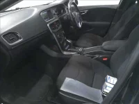 Volvo V40 лот № 4629 оценка 4  с аукциона в Японии 2