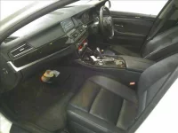 BMW 5-Series лот № 4651 оценка 4  с аукциона в Японии 2