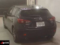 Mazda AXELA лот № 4657 оценка 3  с аукциона в Японии 1