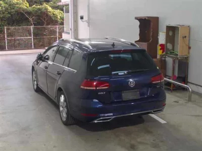 Volkswagen GOLF VARIANT