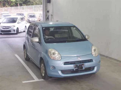Toyota PASSO  с аукциона в Японии