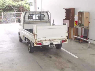 Nissan CLIPPER TRUCK