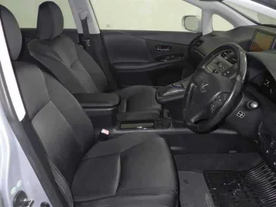 Lexus HS  с аукциона в Японии