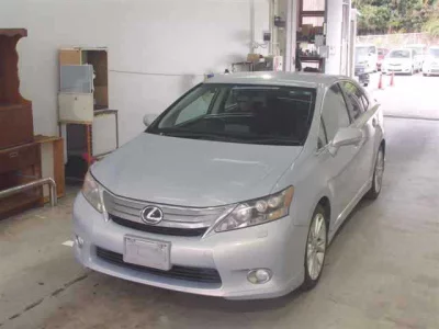 Lexus HS  с аукциона в Японии