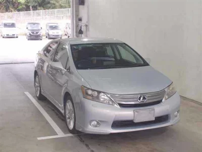Lexus HS  с аукциона в Японии