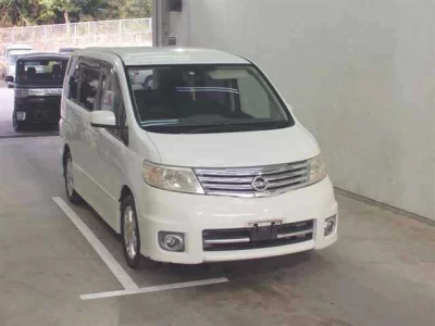 Nissan SERENA  с аукциона в Японии