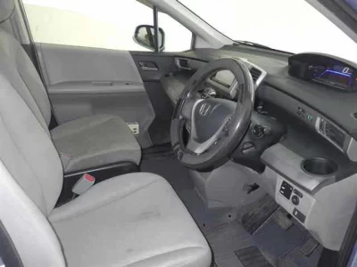 Honda FREED  с аукциона в Японии