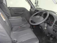 Mazda BONGO VAN лот № 1025 оценка 3  с аукциона в Японии 2