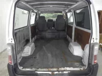 Nissan CARAVAN VAN лот № 208 оценка R  с аукциона в Японии 6