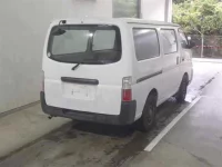 Nissan CARAVAN VAN лот № 208 оценка R  с аукциона в Японии 4