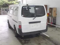 Nissan CARAVAN VAN лот № 208 оценка R  с аукциона в Японии 1