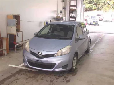Toyota VITZ  с аукциона в Японии