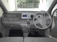 Honda LIFE лот № 1068 оценка 3  с аукциона в Японии 5