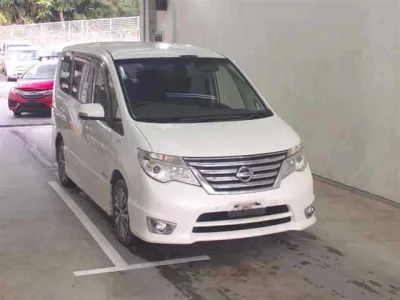 Nissan SERENA  с аукциона в Японии