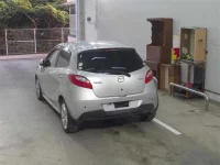 Mazda DEMIO лот № 1058 оценка 3.5  с аукциона в Японии 1