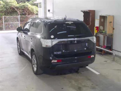 Mitsubishi OUTLANDER PHEV