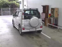 Daihatsu TERIOS KID лот № 1076 оценка 3.5  с аукциона в Японии 1