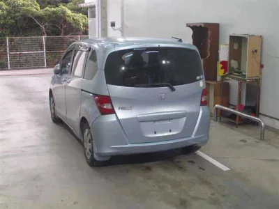 Honda FREED  с аукциона в Японии