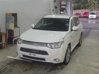 Mitsubishi OUTLANDER PHEV